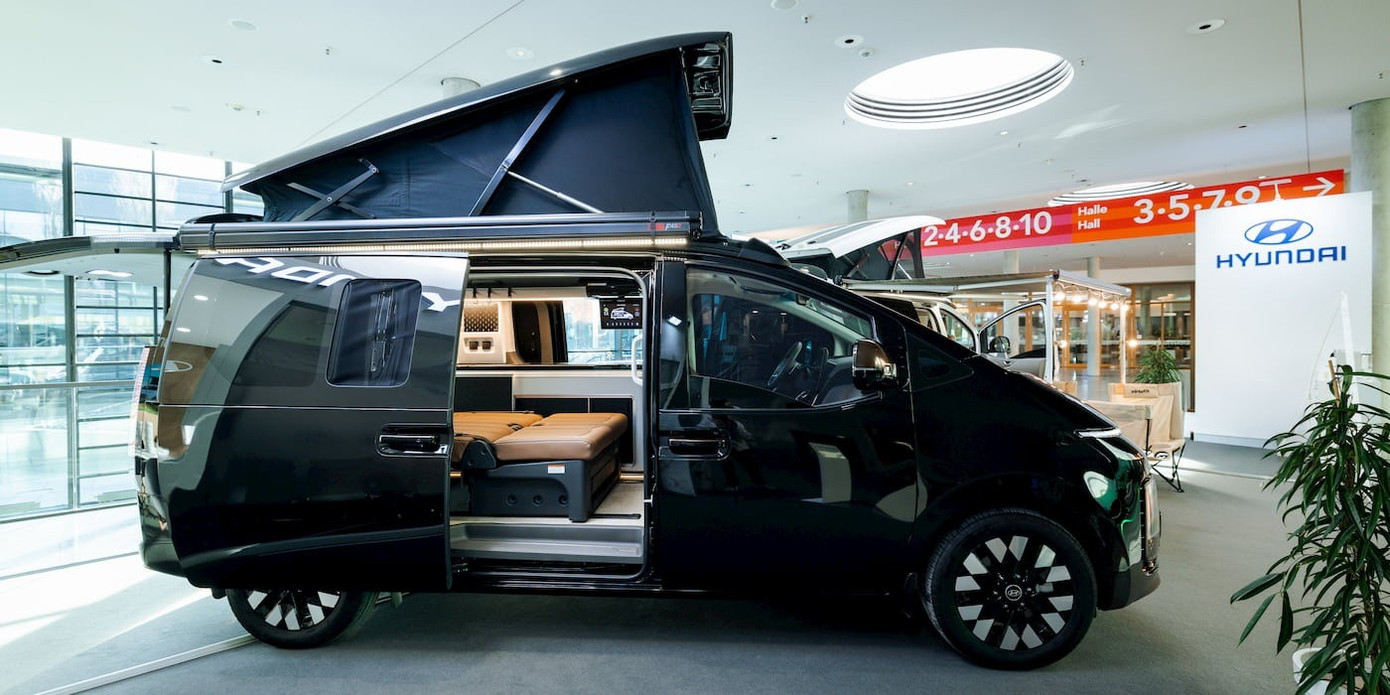 Hyundai trình làng “nhà di động” chạy điện tích hợp pin năng lượng mặt trời